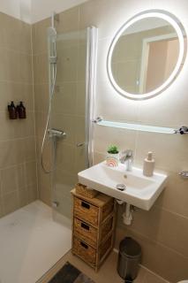 2AC Urban Haven 50m2 Near Metro - 9