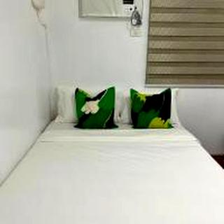 3BR Pioneer Condo, Boni Edsa MRT linked, with netflix2 - Manila - 6