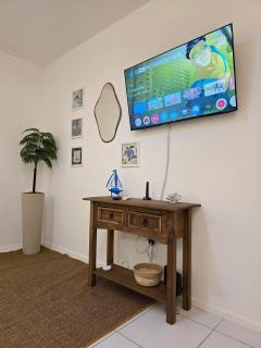 Apto com excelente localização e piscina no topo - 1