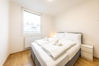 Peaceful & Connected by JR City Apartments - 6