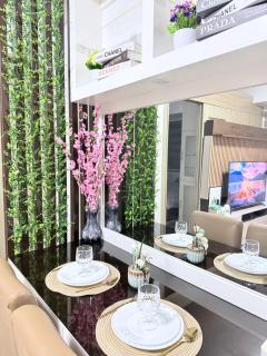 2 Bedroom Apartment Condotel Shore Residence Pasay - 4