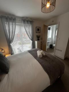 Prince George House - Spacious 2 Bed Home from Home near Hospital in Derby - 8