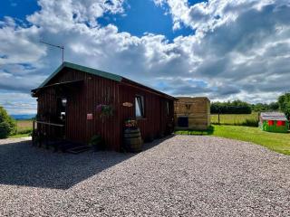 Black Isle Pods & Chalet - 5