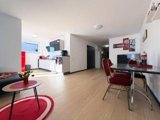 bonquartier - Design Apartment mit Balkon, Arbeitsplatz und Parkplatz - 2