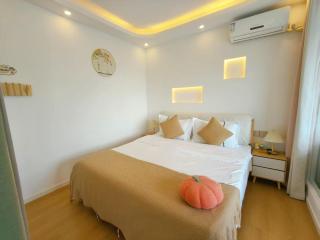 市中心2室1厅全景落地窗房全屋空调免费停车 - 1