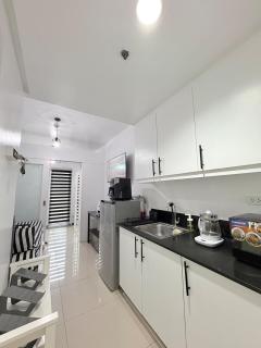 Monochrome Loft, Work, Create, Repeat! MOA walking distance! - 9