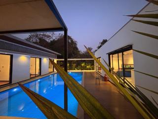 Casa The Serenity 3BHK with 24hours Music and Pool - 0