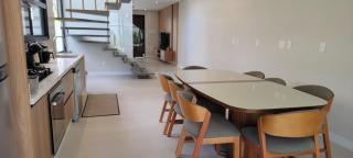 Modern 3-Suite Coastline Home in Prime Location! - 8