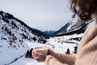 Wohlfühlhotel Hubertushof am Arlberg - Ski-In & Ski-Out - Sky Pool - 5