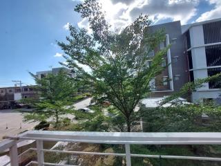 Affordable Stylish Walk Up Condo - 8