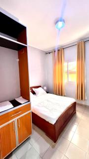 Luxueuse Villa avec Parking et Jardin - 1