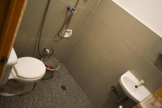 Studio Room with Private Bathroom and Kitchenette - 6