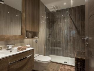 Sail Away - Luxury Apartment with Stunning Harbour Views - 4