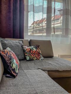 1BR Apartment - Spacious - Balcony - 9