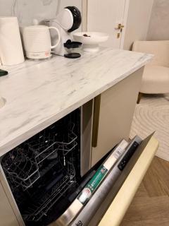 Elegant White Apartment in City Centre with Parking - 3