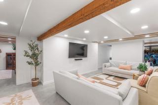 Chic Boho Escape Minutes to Nauset Beach - 1