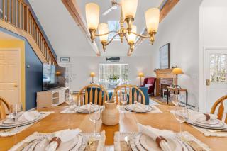 Game Room Cozy & Mins to Beaches - 1