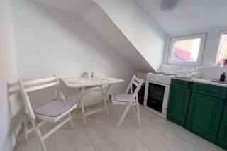 City Center Studio - La Coquette - 9