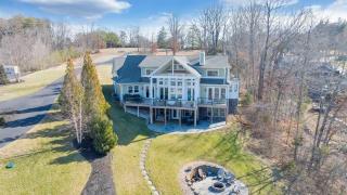 Serenity Shores - Private Lakefront Home with Dock - 9