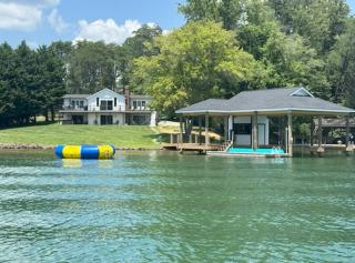 Lake Haven - 5 Bedroom w/ Hot tub and Private Dock - 7