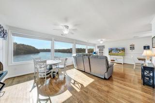 Paradise Point - Lakefront Home with Private Dock! - 2