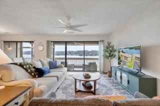 Lake Vibes - Pet Friendly Lakefront Condo! - 2