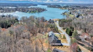 Lake Twin Cove - New! - 0