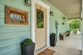 Kelly Kove - Beach Area Sleeps 14, Private Dock, Pet Friendly - 7