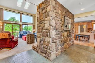 Dancing Water - Sleeps 10, Private dock, Game Room & Hot Tub - 4