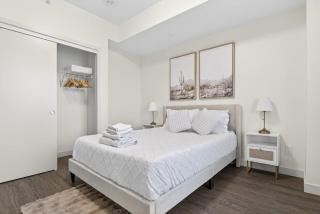 Pool Table Gym 5 min Rogers Place 32nd Floor - 3