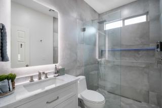 Westgate Retreat, Family & Pet-Friendly 4BR Home - 4