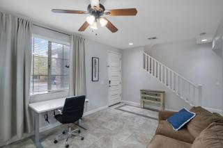 Westgate Retreat, Family & Pet-Friendly 4BR Home - 1