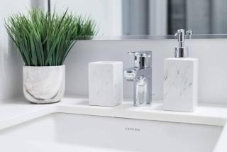 Modern Yorkville 1Br 1Ba Gym Upscale Area - 5