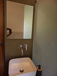 oak and olive farms - 0