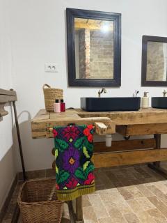 Ili house, home & retreat - 3