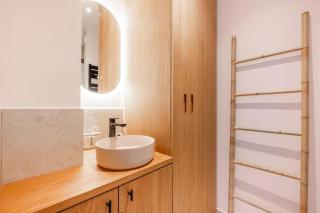 We Parisian Les Invalides Cozy Home - 5