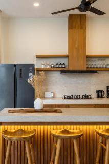 4BR Villa, Private Pool, Walk to Beach - 1