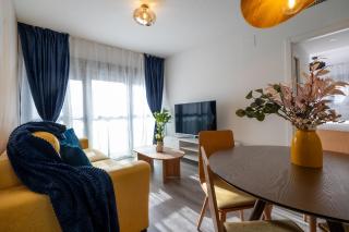 Modern apartment next to train/bus station - Málaga - 2