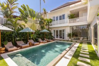 4BR Villa, Private Pool, Walk to Beach - 9