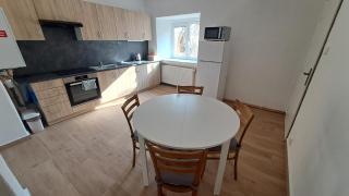 Byt v okolí letiště a Prahy - 3