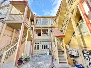 Old Tbilisi Courtyard - Catholicos St - 0