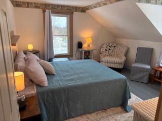 My Valhalla Farm-Room Rentals - Oakland - 1