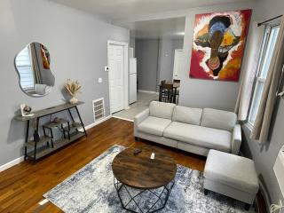 Cozy Getaway stay in Newark, New Jersey - 3