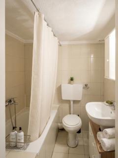 3BR Spacious City Center - 2