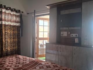 Nilkanth gest hause - 2