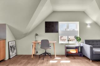 Central Top Floor Apartment - 2