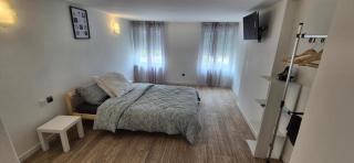 Belle maison au centre d AY, 7 minutes en voiture de l Avenue de Champagne Epernay - 3