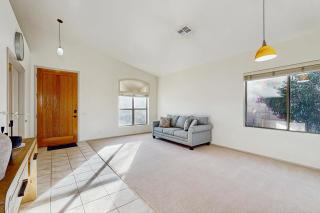 Inviting home with pool hot tub enclosed yard fast WiFi & WD - 2