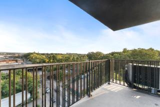 Luxury 2BR w Gym 5 min EWR Metlife NYC - 4