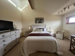 Bayou Hills BnB - 1